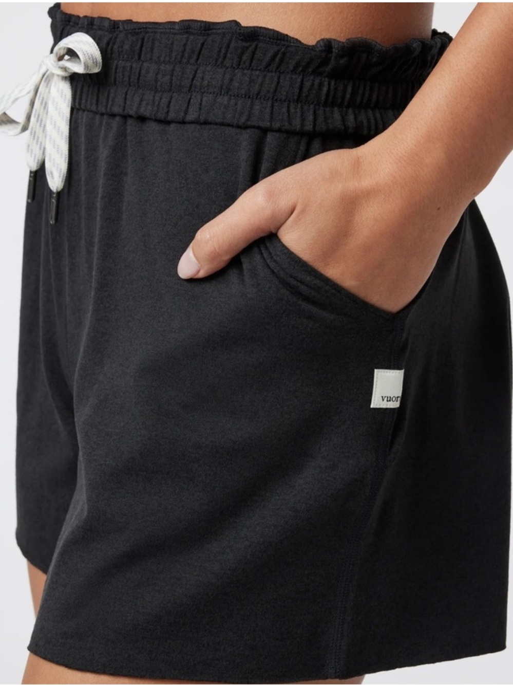 Gently Used Vuori Sz S Boyfriend Short 3” Inseam W/ Pockets & Drawstring Raw Hem